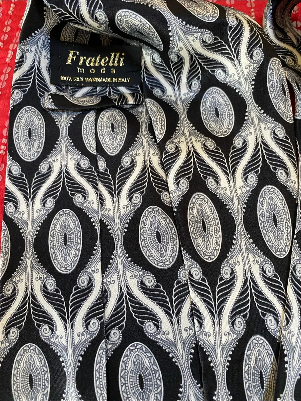 💯 Silk Hand Made In Italy 🇮🇹 Stunning Black White Versace Style Print Rare Tie